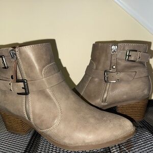 Stylish Tan Ankle Boots with belt buckle